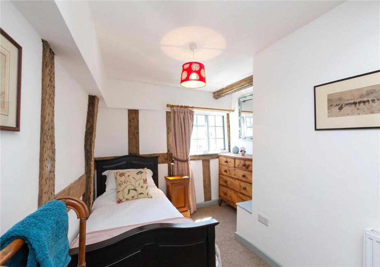 Corve Historic In Beautiful Holiday home